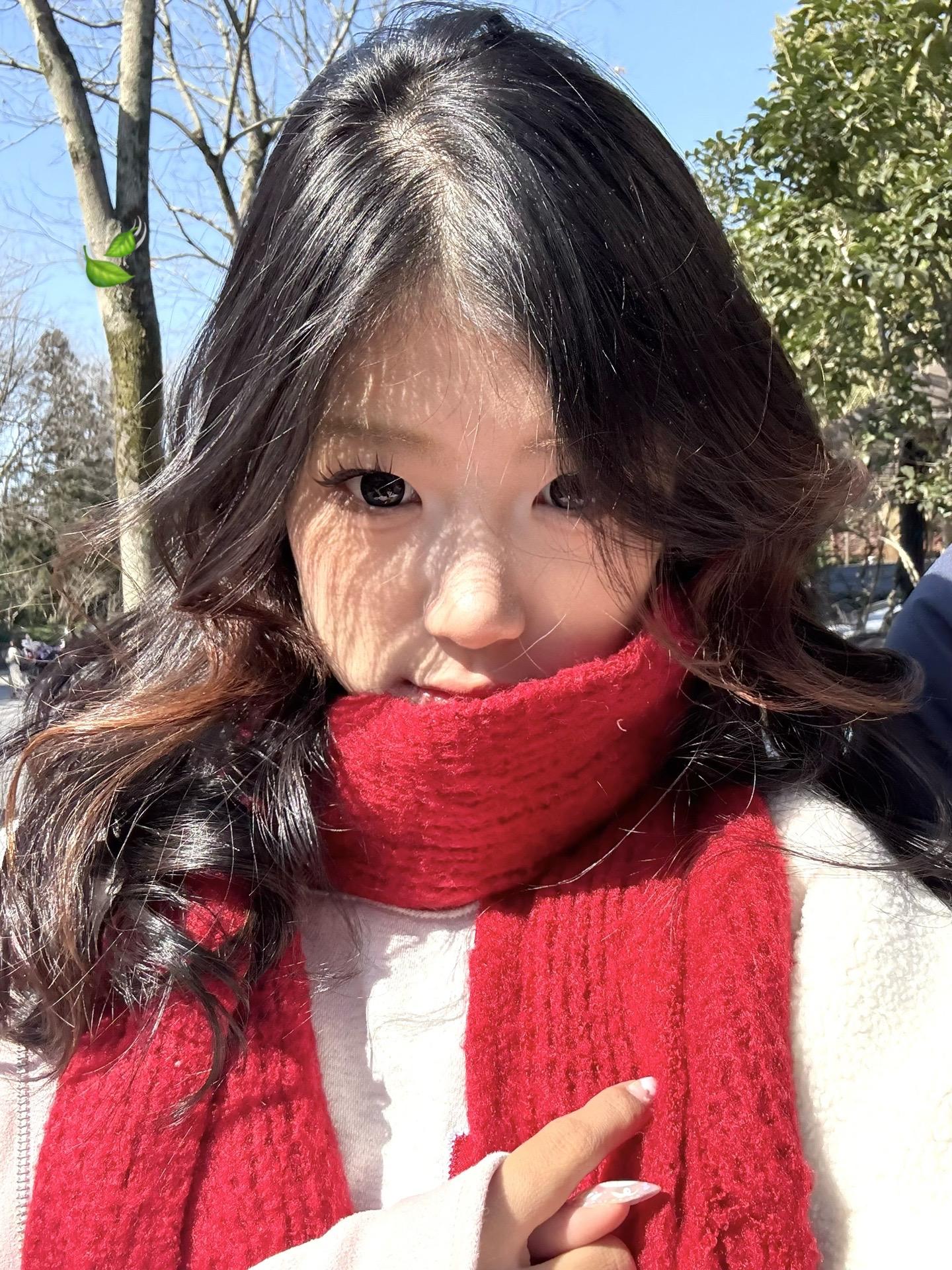 好爱这个世界 我很幸福 ( ̀⌄ ́)