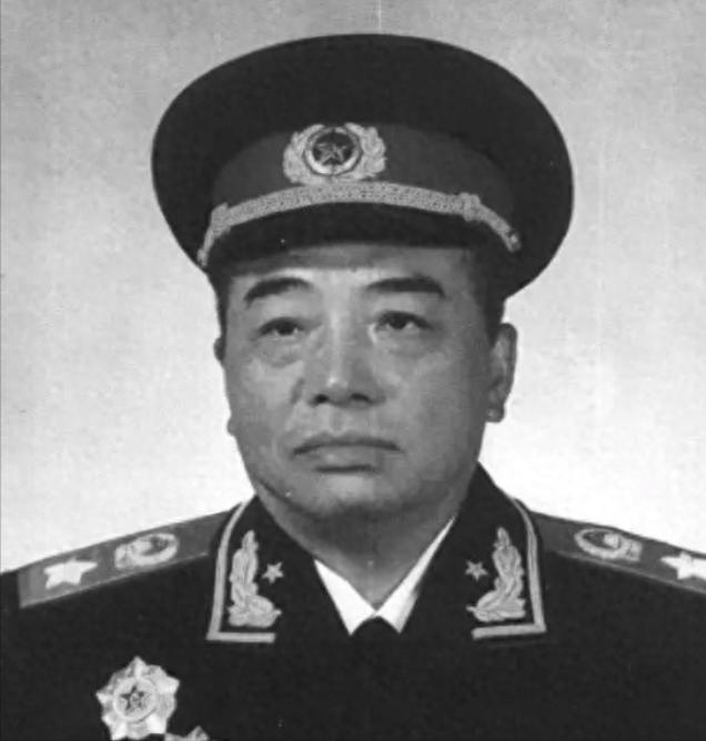 1955年授衔时，志愿军军长回村种地不予授衔，朱老总大怒，不能没他。在经过多轮评