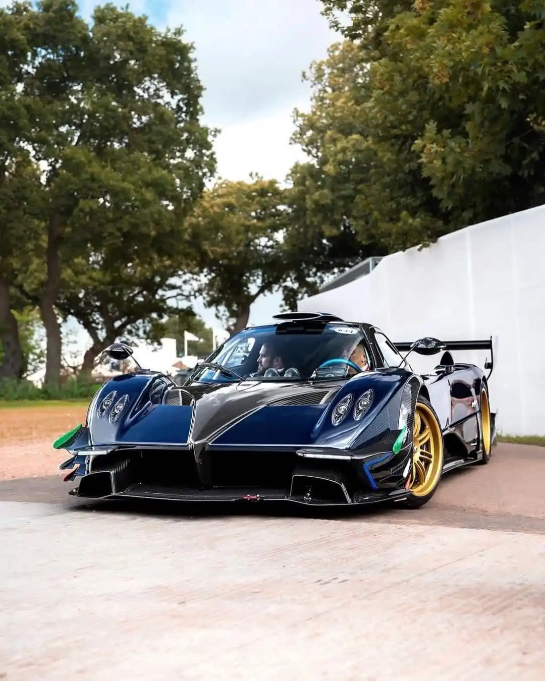 帕加尼 Zonda Revolución  合法街车