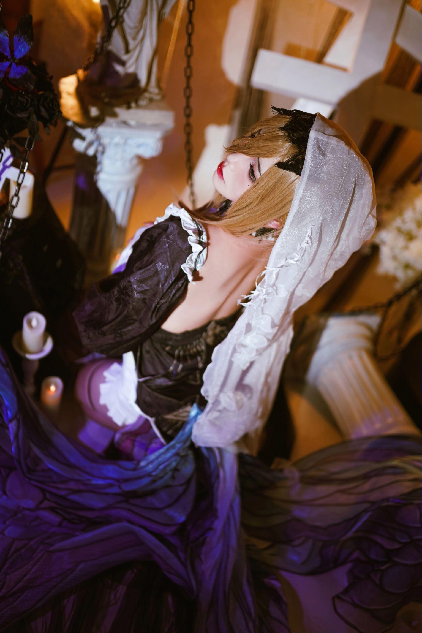 阿波尼亚cos.还是睡不着吗？到妈妈这里来。