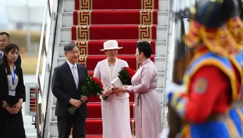 蒙古国为邀请日本天皇德仁祭拜关东军付出了代价。前脚蒙古国宣布日本天皇德仁将访问蒙