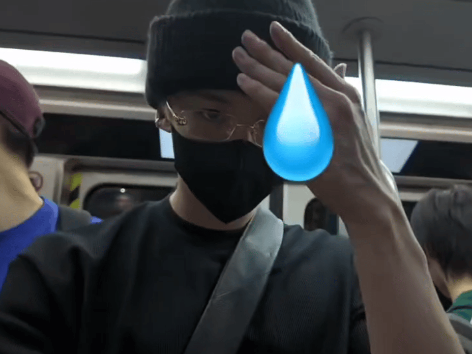 玛雅，眼睛好大😲😲😲 ​​​