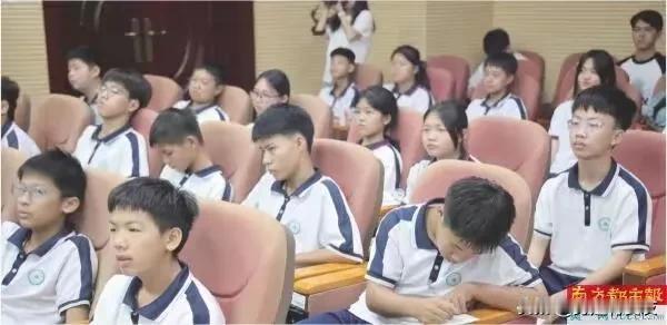 6. 惠东法院公开审理贩卖毒品案：9月2日上午，惠东县法院公开审理一起贩卖毒品案