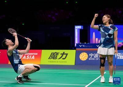 香港邓俊文/谢影雪这对老将还是很厉害，一路拼杀过来，连克几对强档，特别是1/4赛