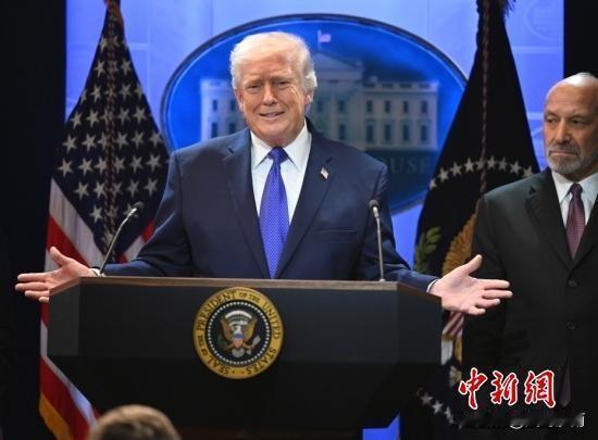 🔥特朗普连环爆雷，转头发文“祝贺中国🇨🇳”暗讽美国司法，党斗彻底撕下遮羞布