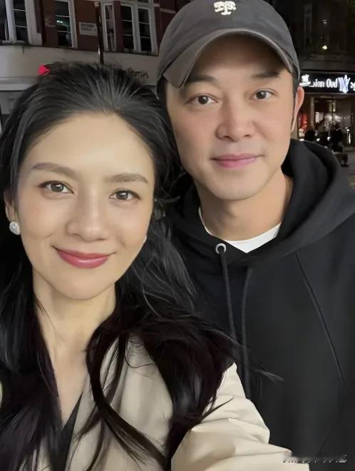 夫妻相，果然结婚十年后，沙溢终于长成了妻子胡可的样子。