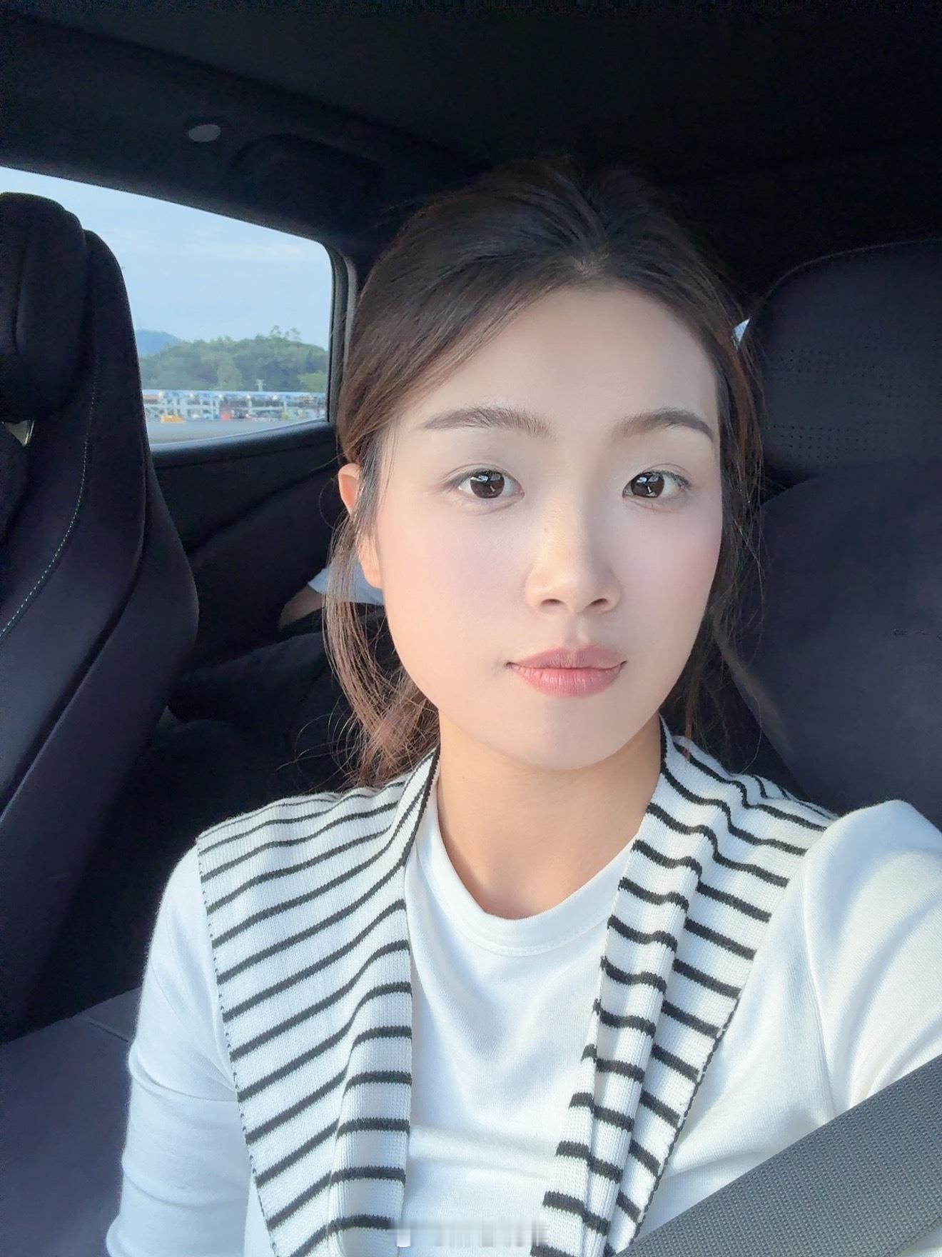 回老家吃吃喝喝～来回东莞这三个半小时其实真不长大部分都是智驾在开，阿维塔07还是