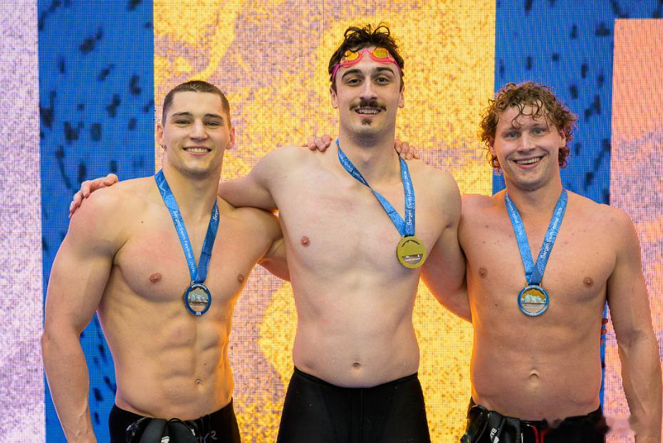 美国办公室白领彪悍开挂达成蛙泳两项世界第一 超越覃海洋去年世锦赛夺冠战绩最近几天