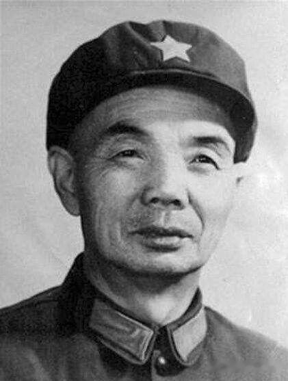 有一位开国中将，名气不是很大，却当过大军有一位开国中将，名气不是很大，却当过大军