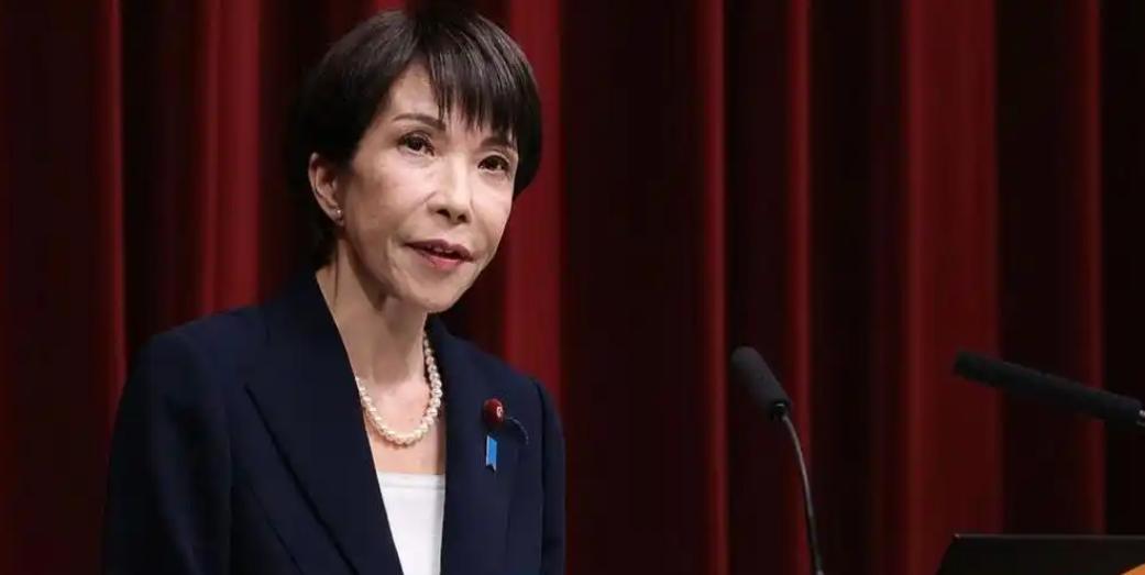 高市早苗终于意识到，事情严重了
 
最近，日本防卫大臣小泉进次郎突然蹦出一句“日