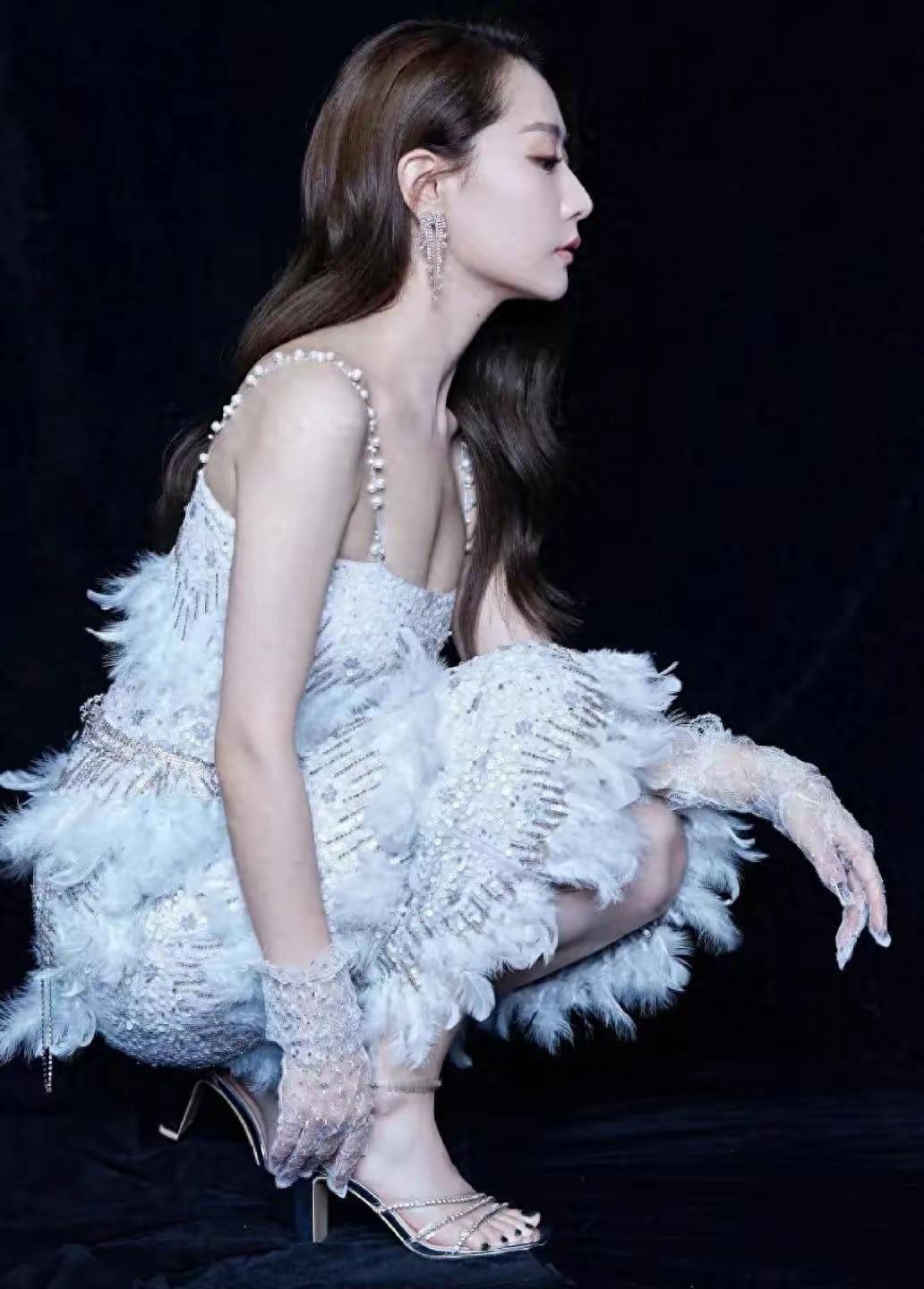 [烟花]白冰的美，是无法复制的美