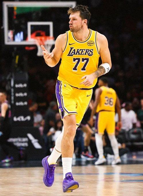 湖人好消息来了，斯洛文尼亚媒体报道，东契奇目前在斯洛文尼亚，他正在与两个女儿一起