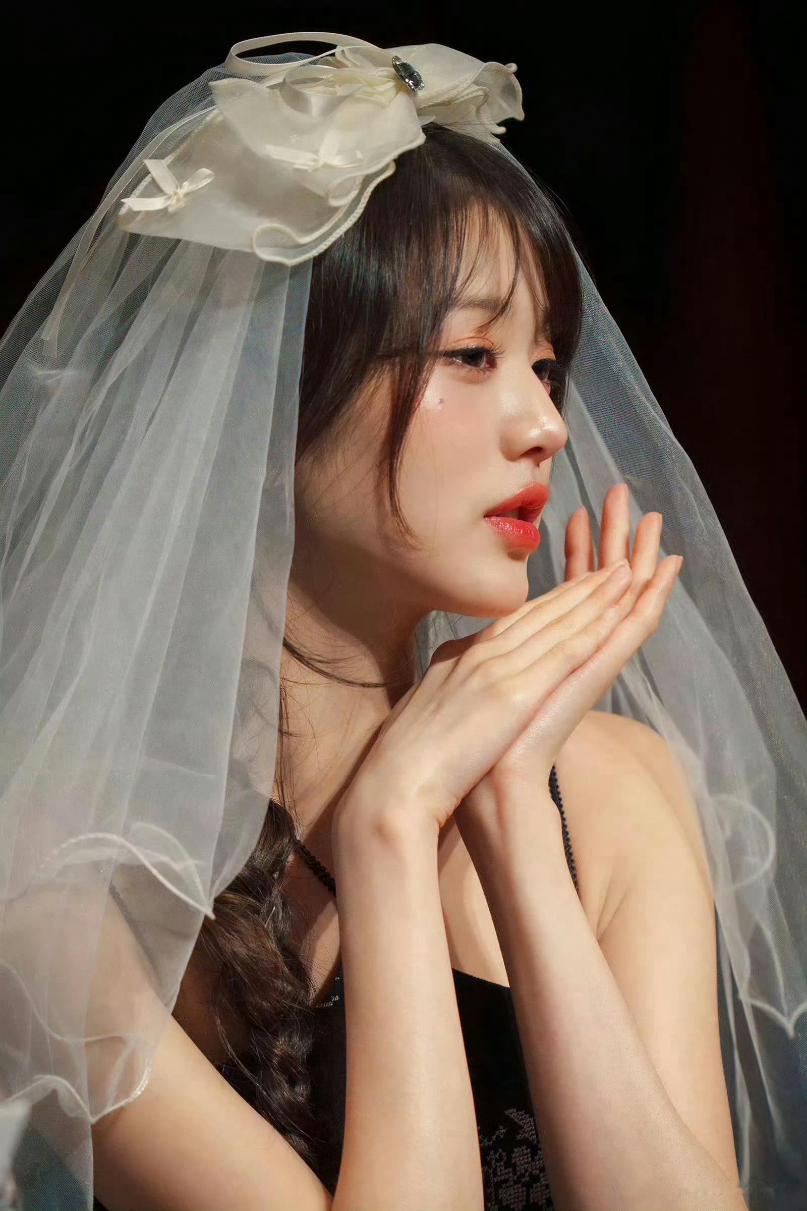 【张元英】请不要因为此女的伟大皮相而忽略其完美骨相 ​张元英solo ​​​