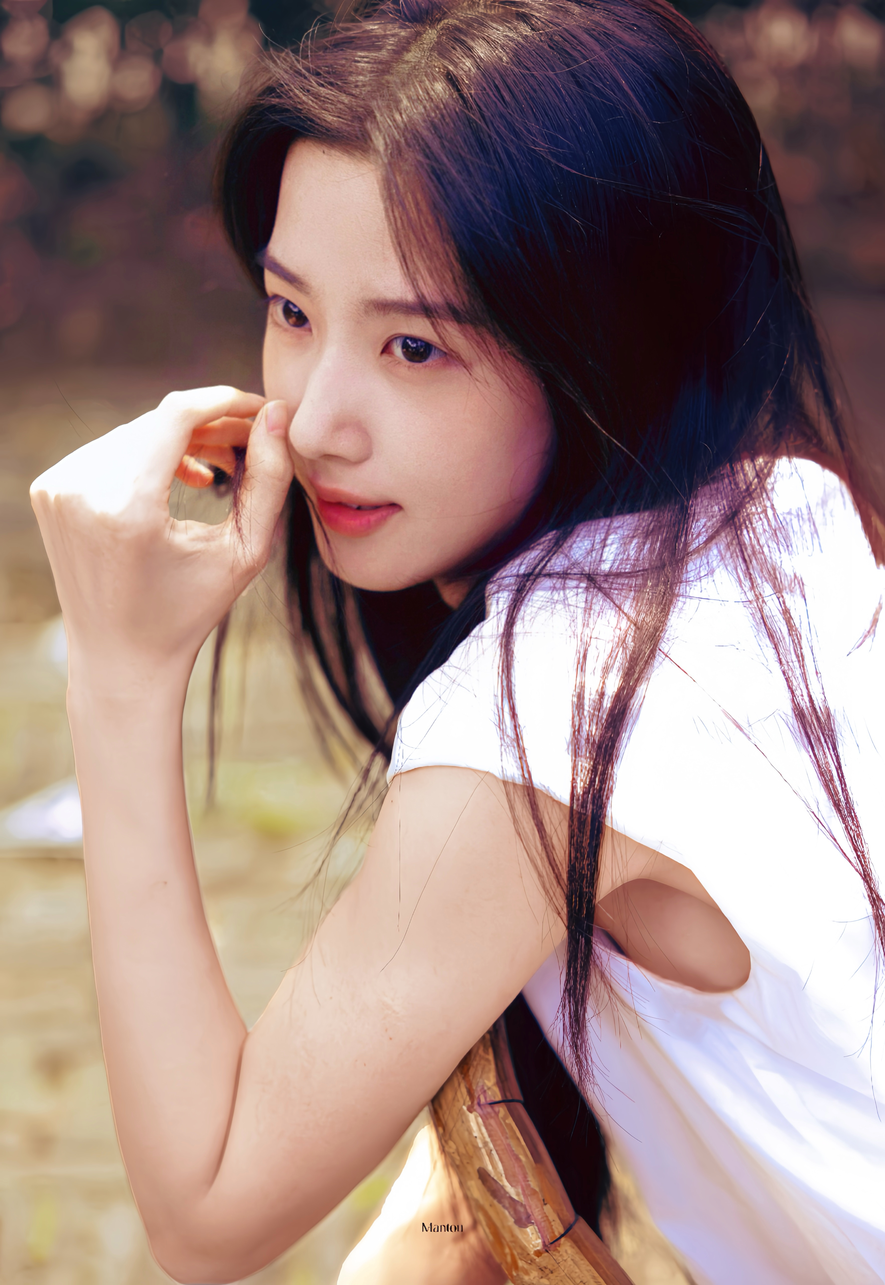 *绿意繁花卢昱晓