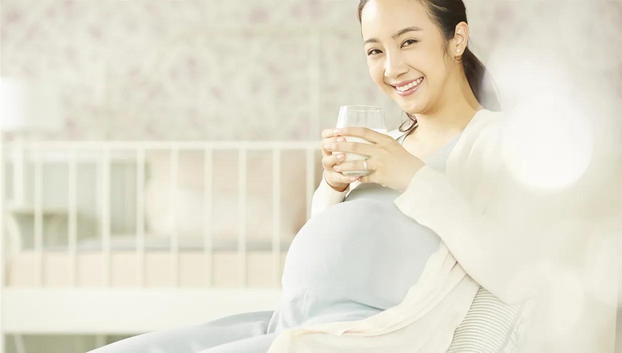 儿媳：喂完孩子只剩半碗凉饭，一生气点700块钱外卖吃一半扔一半
我叫林梅,今年2