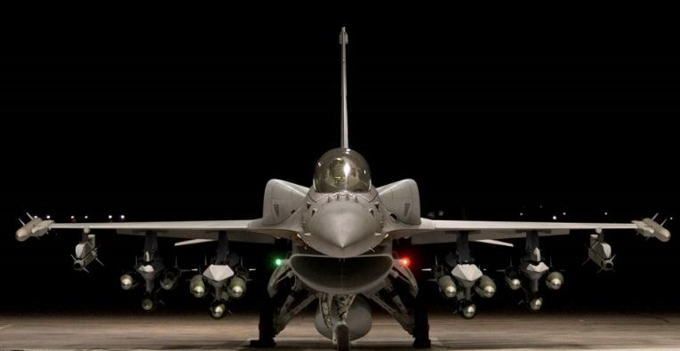 台军F-16失事，战机升级没完成，把飞行员坑了？
 
台军的“战隼”战机（F-1