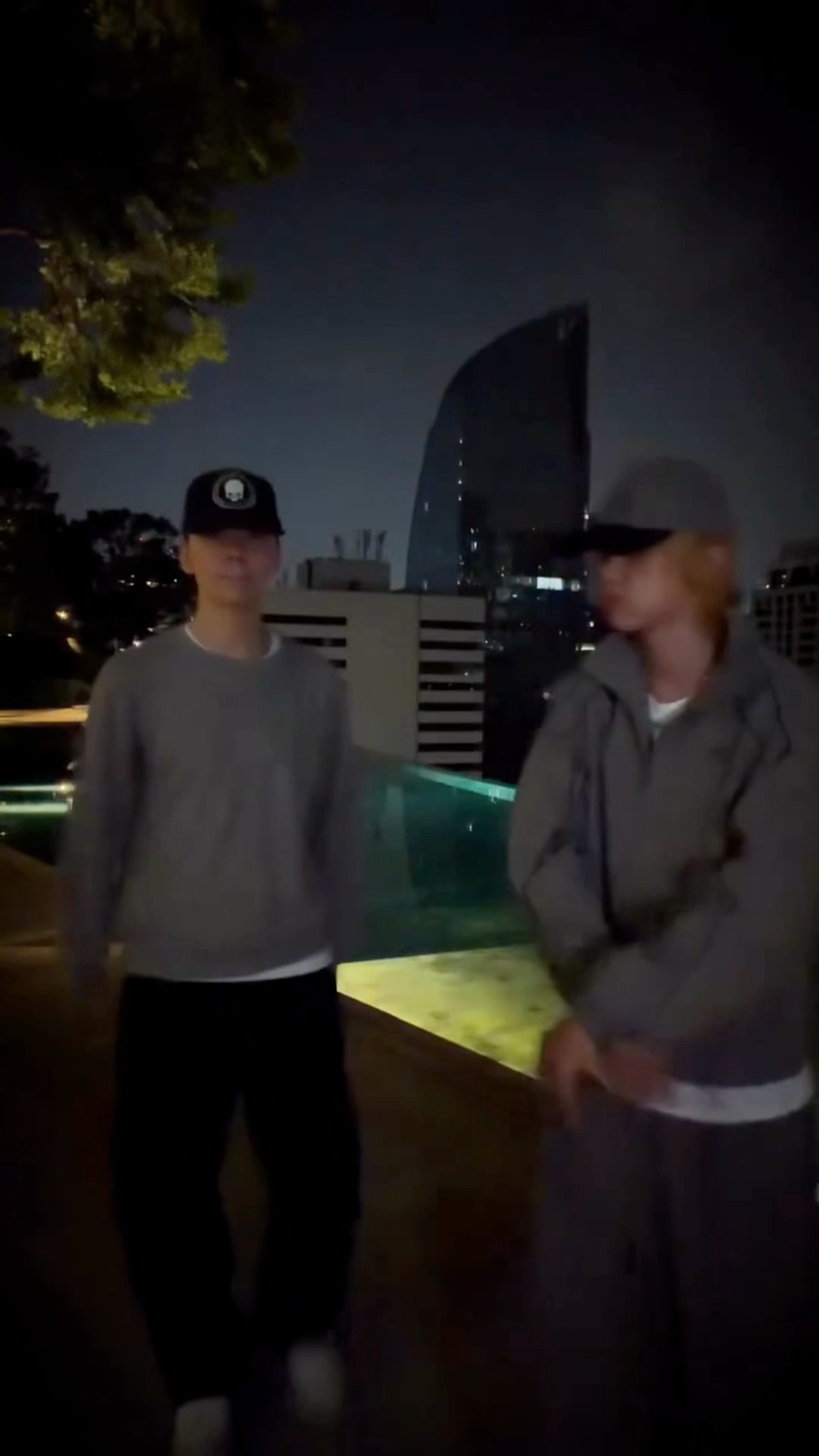 徐明浩小分队cha 徐明浩小分队cha来了 好像小猫打架 这个cha太好玩有趣了