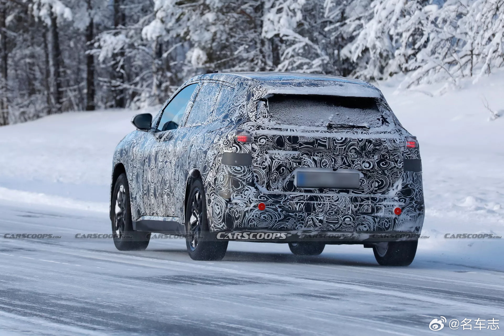 名车志谍照 【品牌最小的电动SUV，宝马下一代iX1测试曝光】新车将采用与全新i