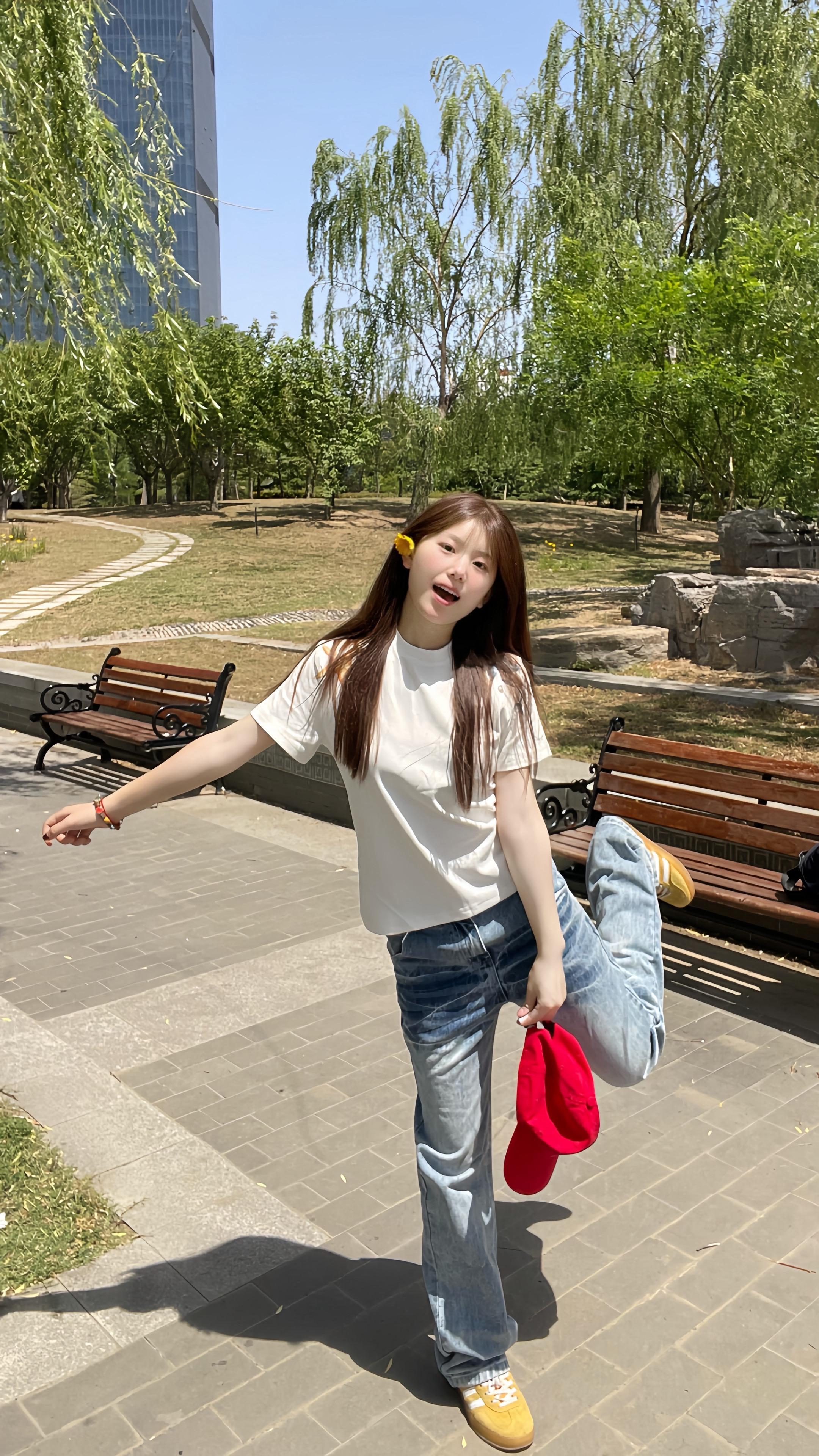 又是艳阳天。
