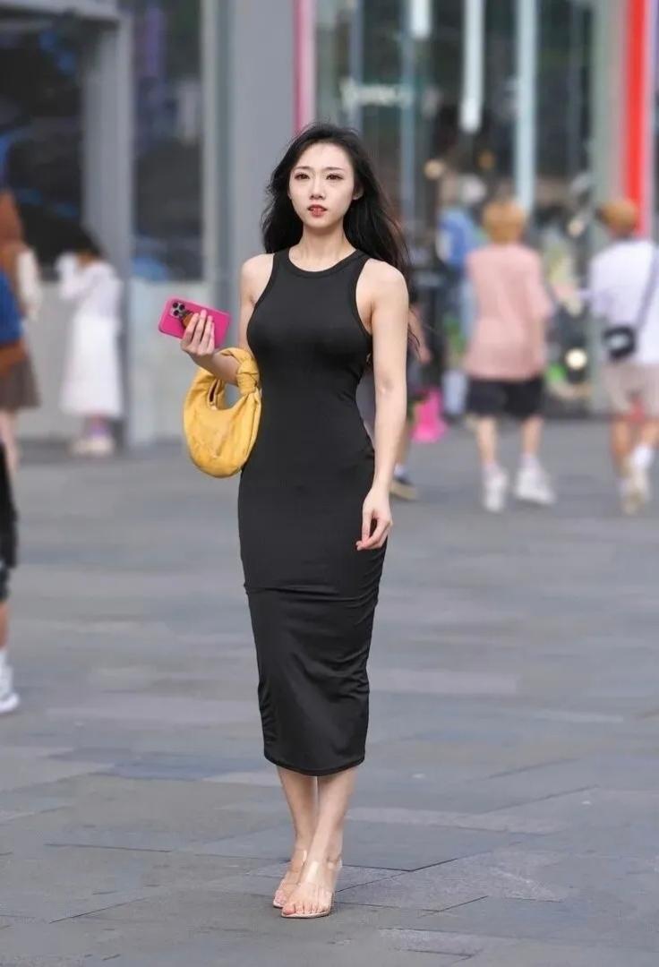 女人如何穿出含蓄的性感?