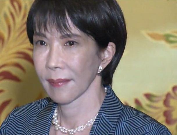 据共同社报道，高市早苗于1月19日再次对中国提出抗议。她说：“对于中国加强了稀土