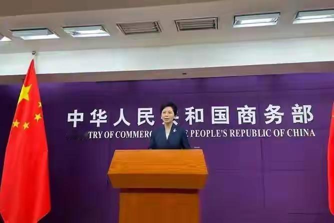 中美同时发禁令，全球陷入“选边困境”
 
中美同时向全球发出禁令，各国惊呆了！这