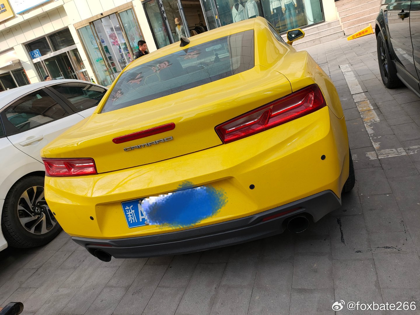 雪佛兰camaro大黄蜂的2类5连杆后腿。应该来自凯迪拉克BMW