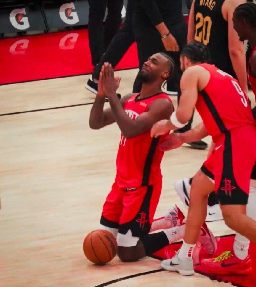 火箭队一月份将进行12场比赛。