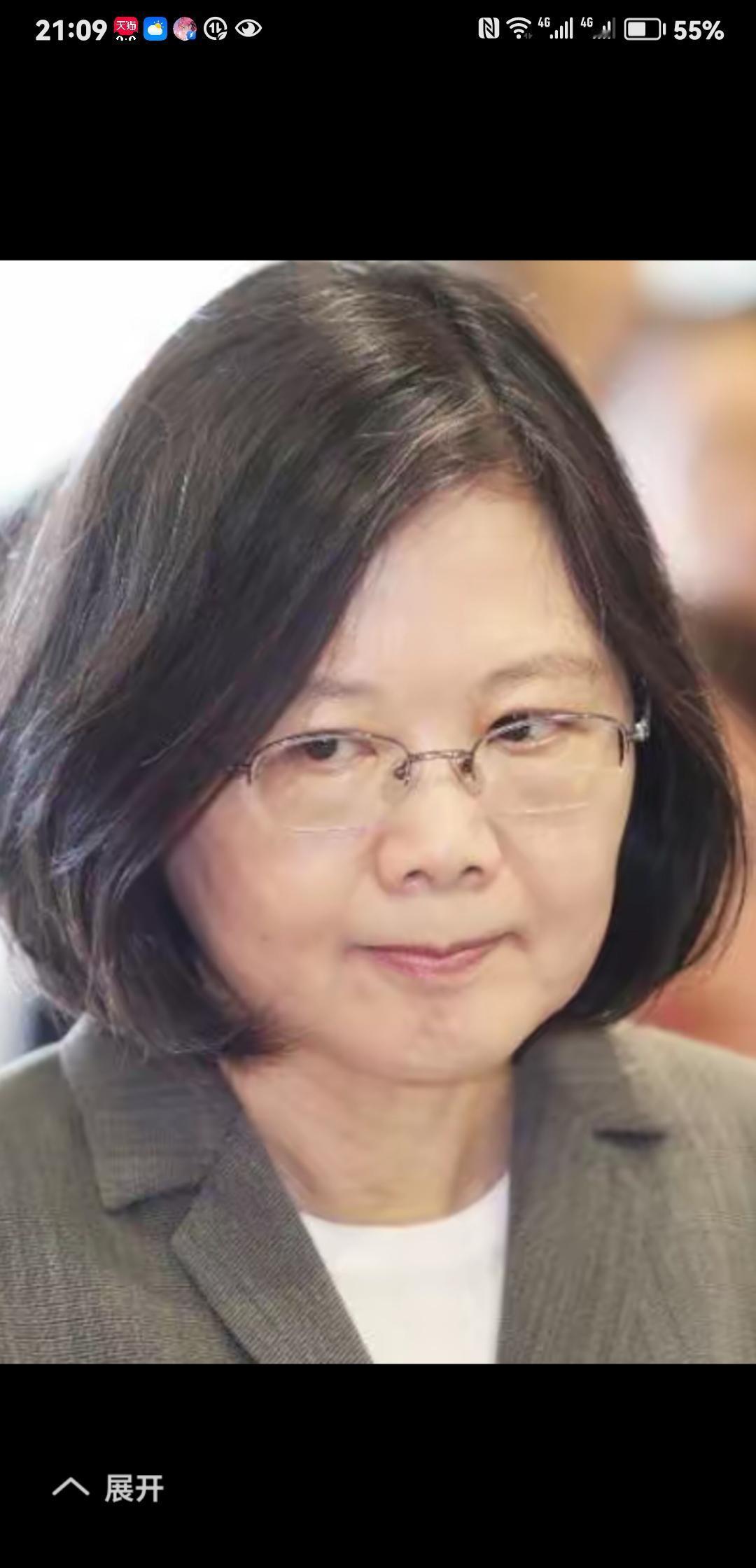 说不清、道不明，这里边到底存在什么样不能让人理解的逻辑？美国因为反中又恐中而拼命