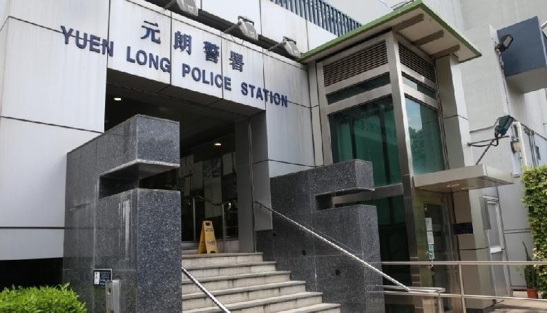 香港元朗朗河路一村屋发生盗窃案。今(20日)凌晨约1时，姓范（29岁）男住户报案
