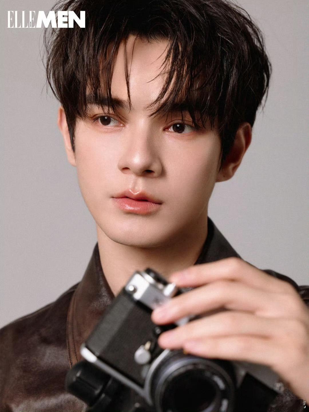 何昶希、何衍朝 × ELLEMEN Thailand 2026来自与ELLEME