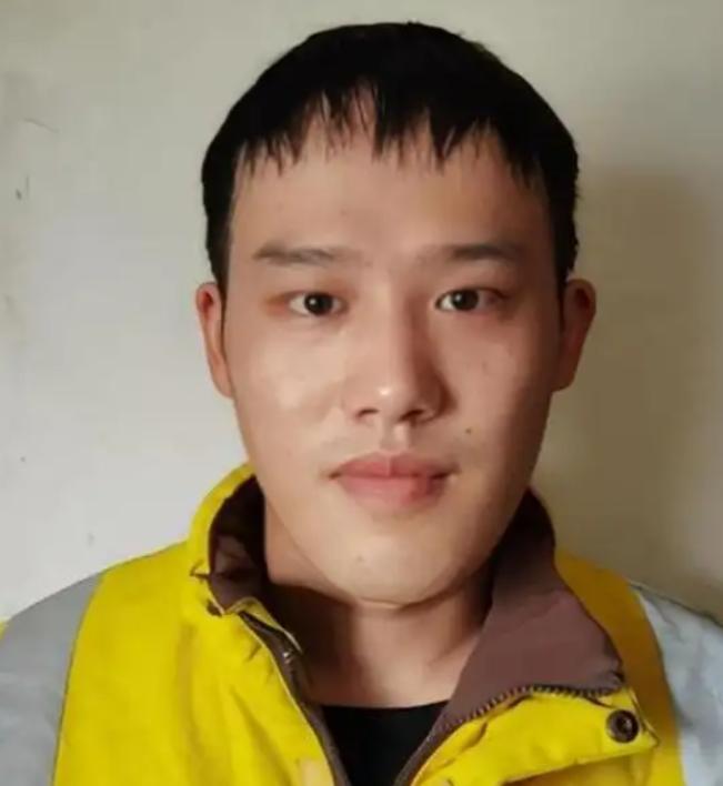 杭州，21岁外卖员叶阳辉接到了一单特殊的配送。订单备注栏里只写了六个字："别放门