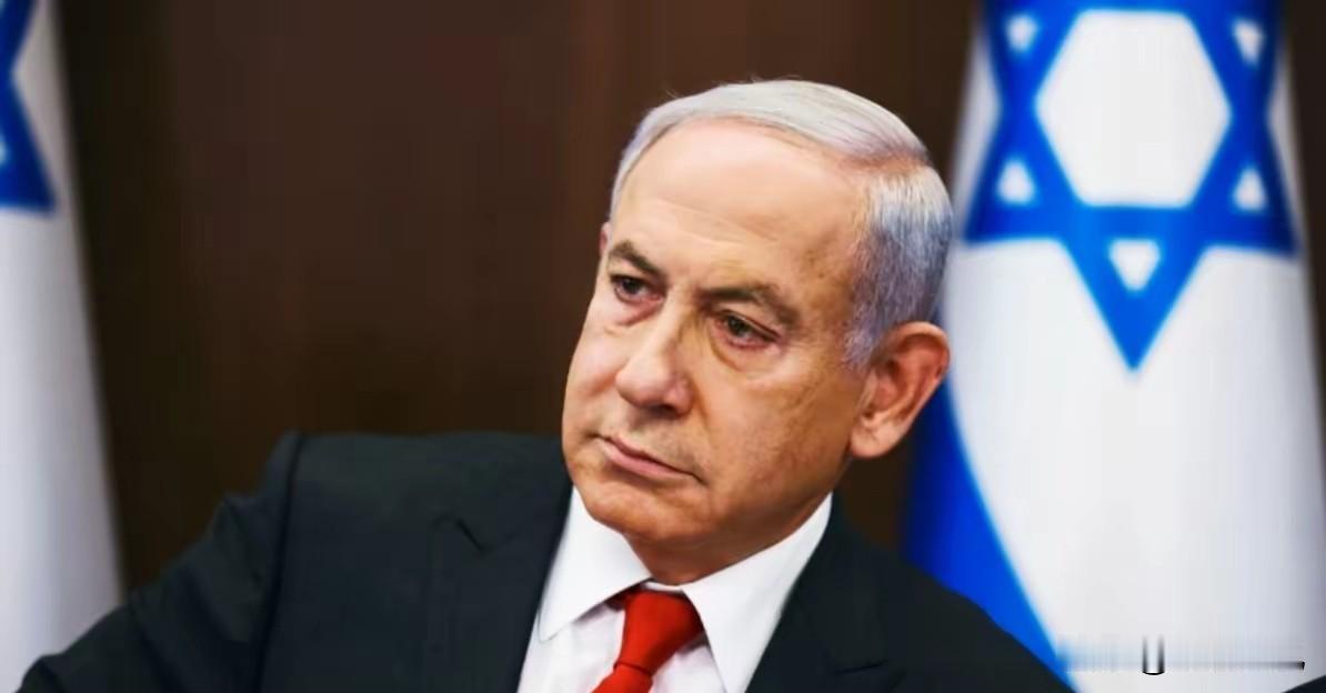 两场会谈同一天开始，特朗普摘到胜果？法媒：伊朗正面临存亡抉择。
 
2026年2