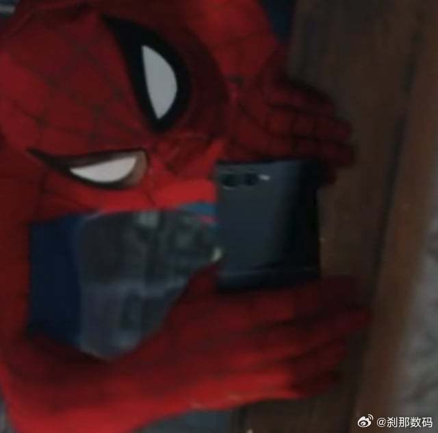 蜘蛛侠新电影里出现的手机应该会全是三星了蜘蛛侠也受不了 Xperia 