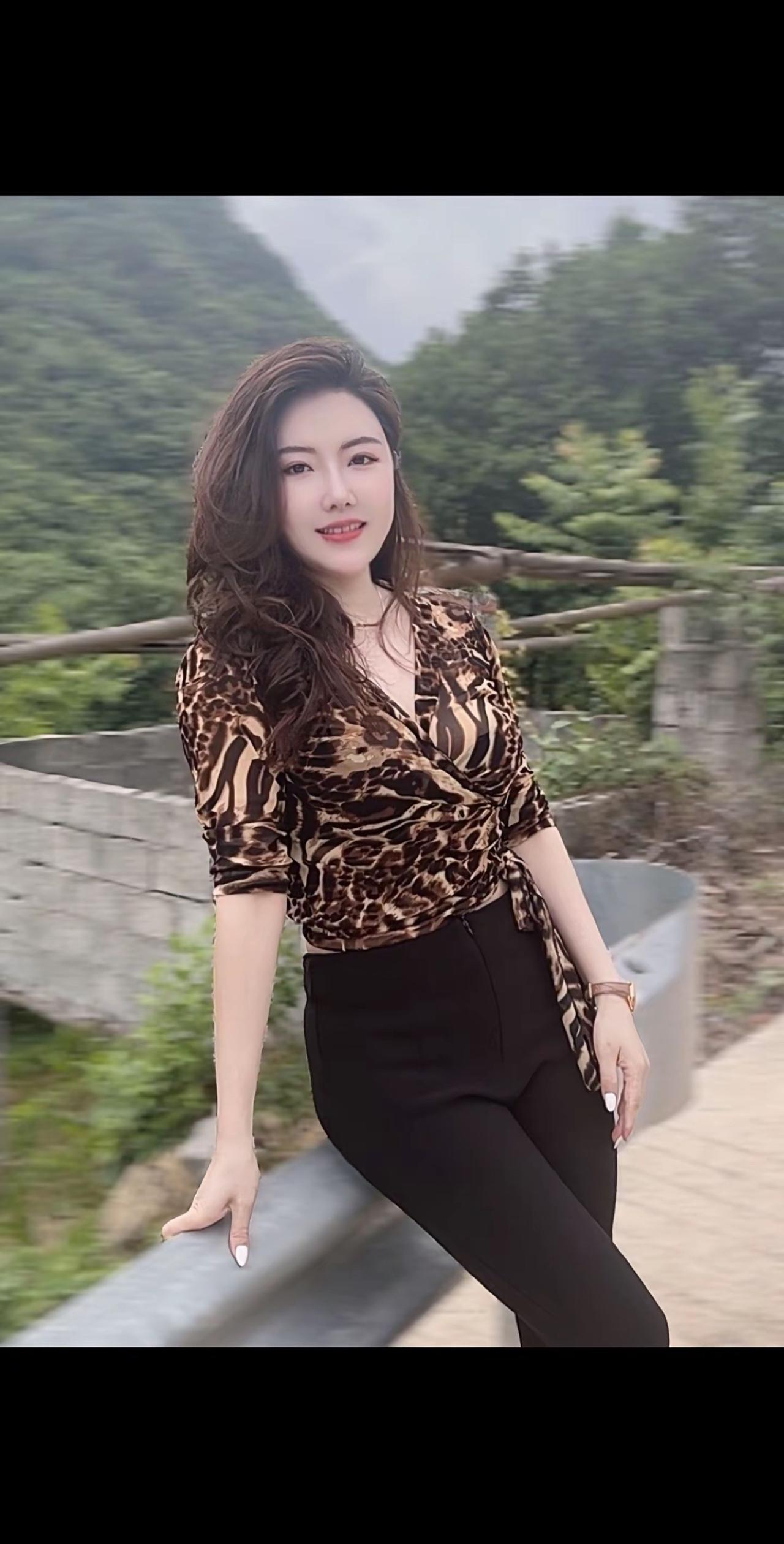 这世上最不被珍惜的，就是无底线的原谅和没原则的妥协，委屈换不来偏爱，泪水换不来意
