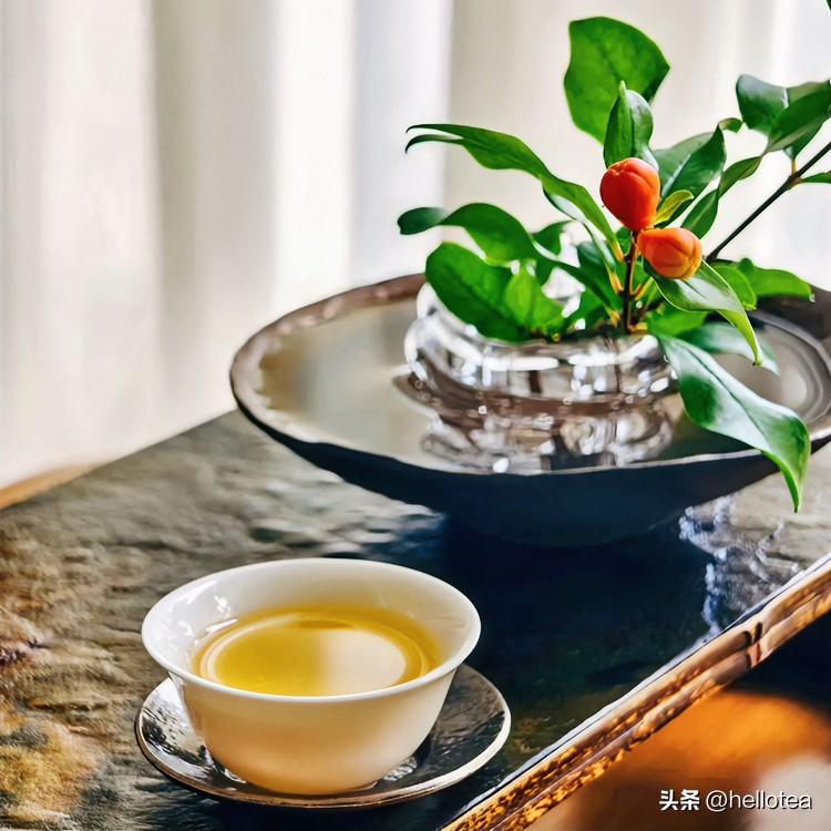赶方案、赶路程、赶着赶上别人的脚步……日子太赶的时候，就给自己泡杯茶吧。

水烧
