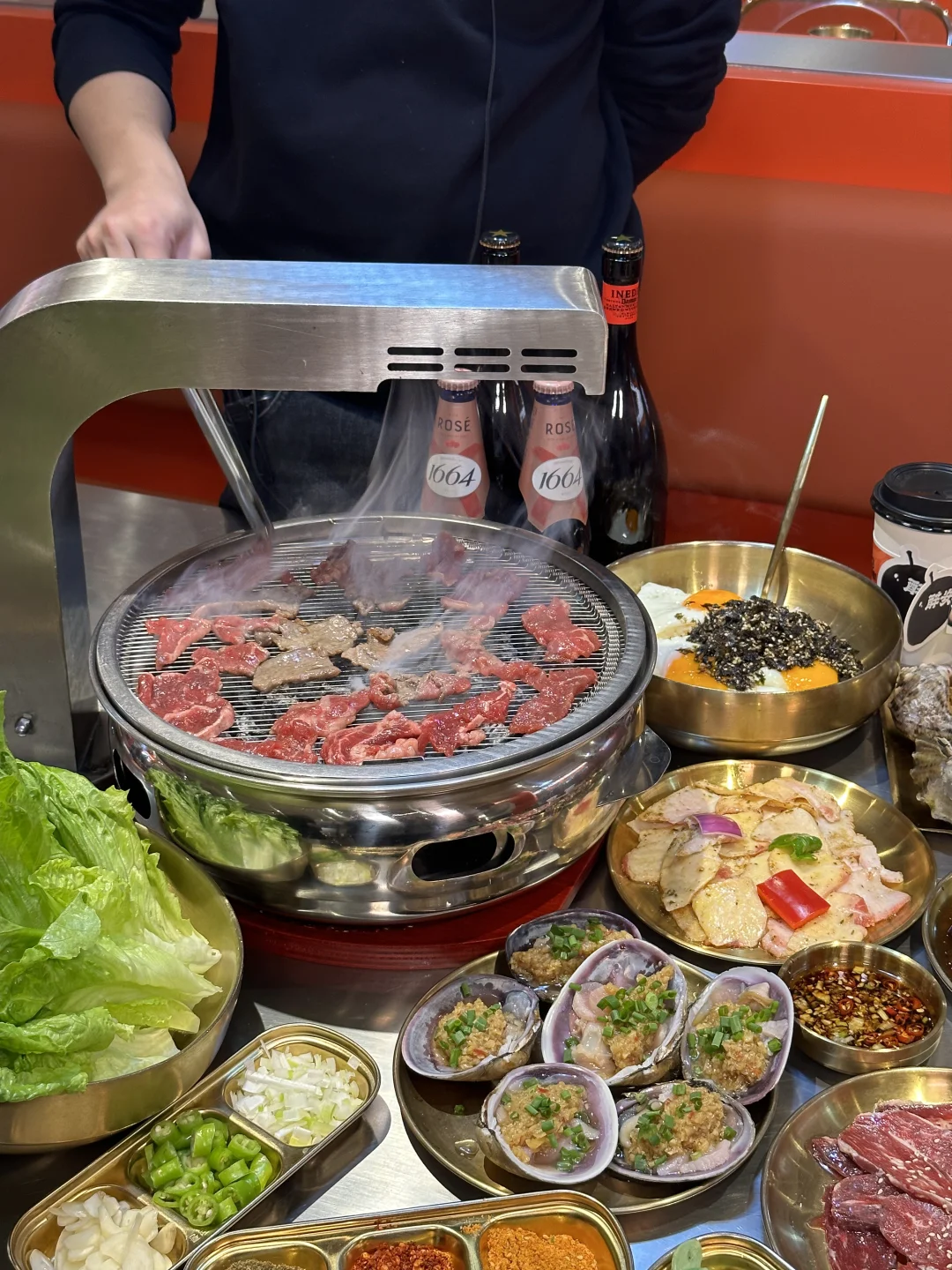 在成都！！也吃到东北烤肉了！！
