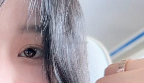 我还很年轻我不睡觉都行[裂開] ​​​