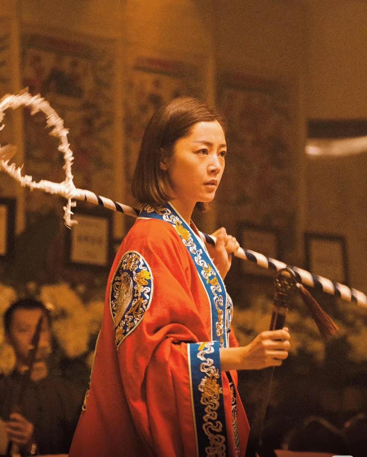8月10日第38届百花奖落下帷幕，卫诗雅凭借《破·地狱》以51票过半断层夺冠，力