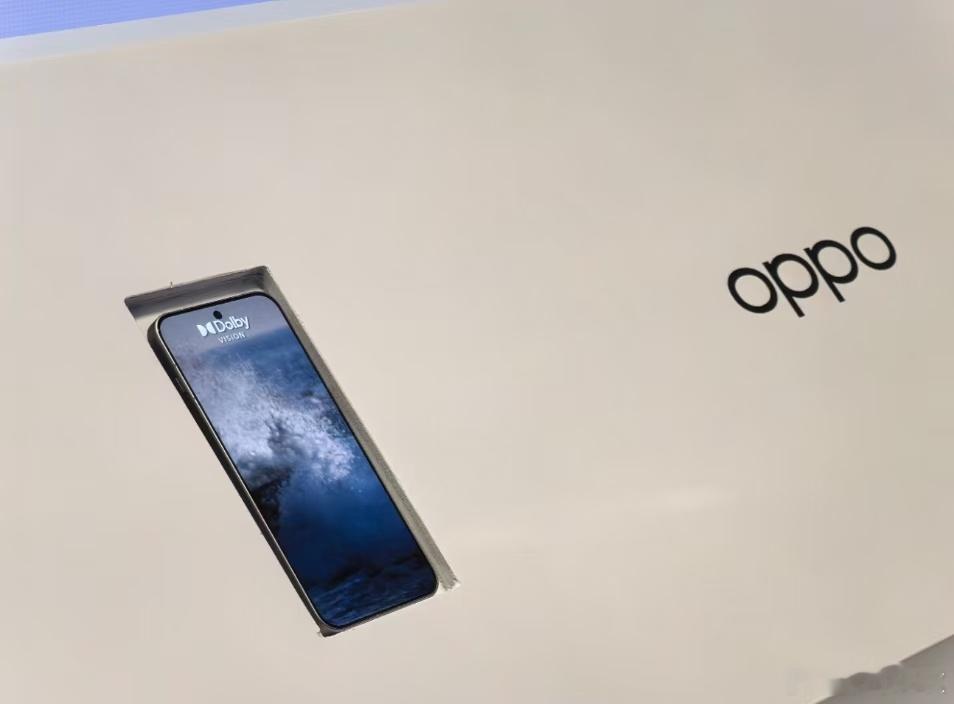 OPPO Find X9系列首发搭载的全场景真1nit  明眸护眼屏，这次影像拉