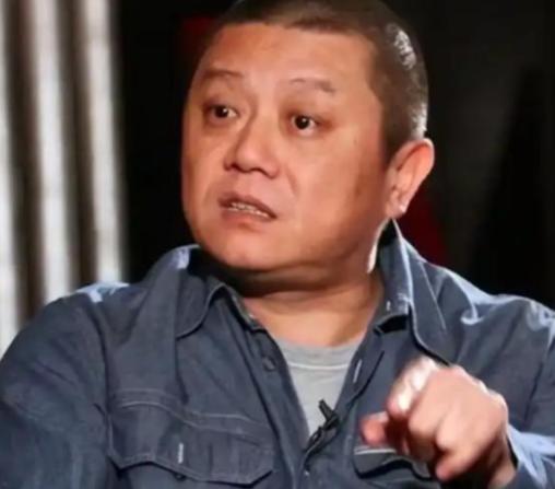 突然发现统一台湾省的建议，王朔的思路太妙了！他曾说，统一台湾不需要打仗，先宣布台