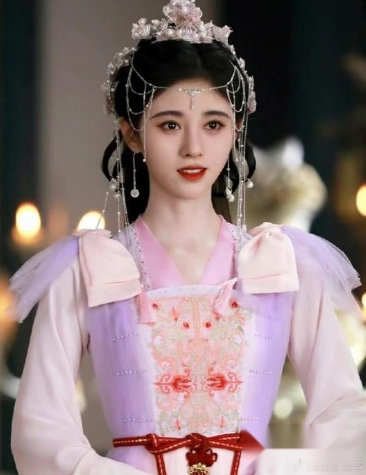 有没有哪位明星 演技被吹上天了 但是你就是觉得很一般 演啥都是一样 大胆提名老一