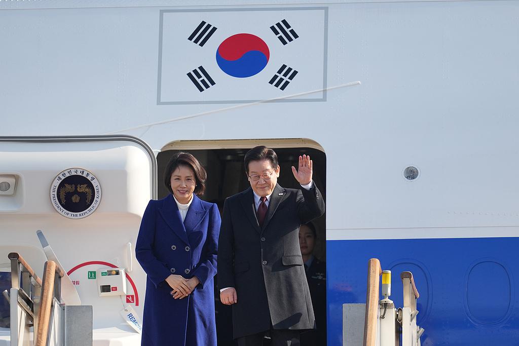 1月4日，韩国总统李在明抵达北京，开启访问行程。不过，一个有意思的观察视角，就是