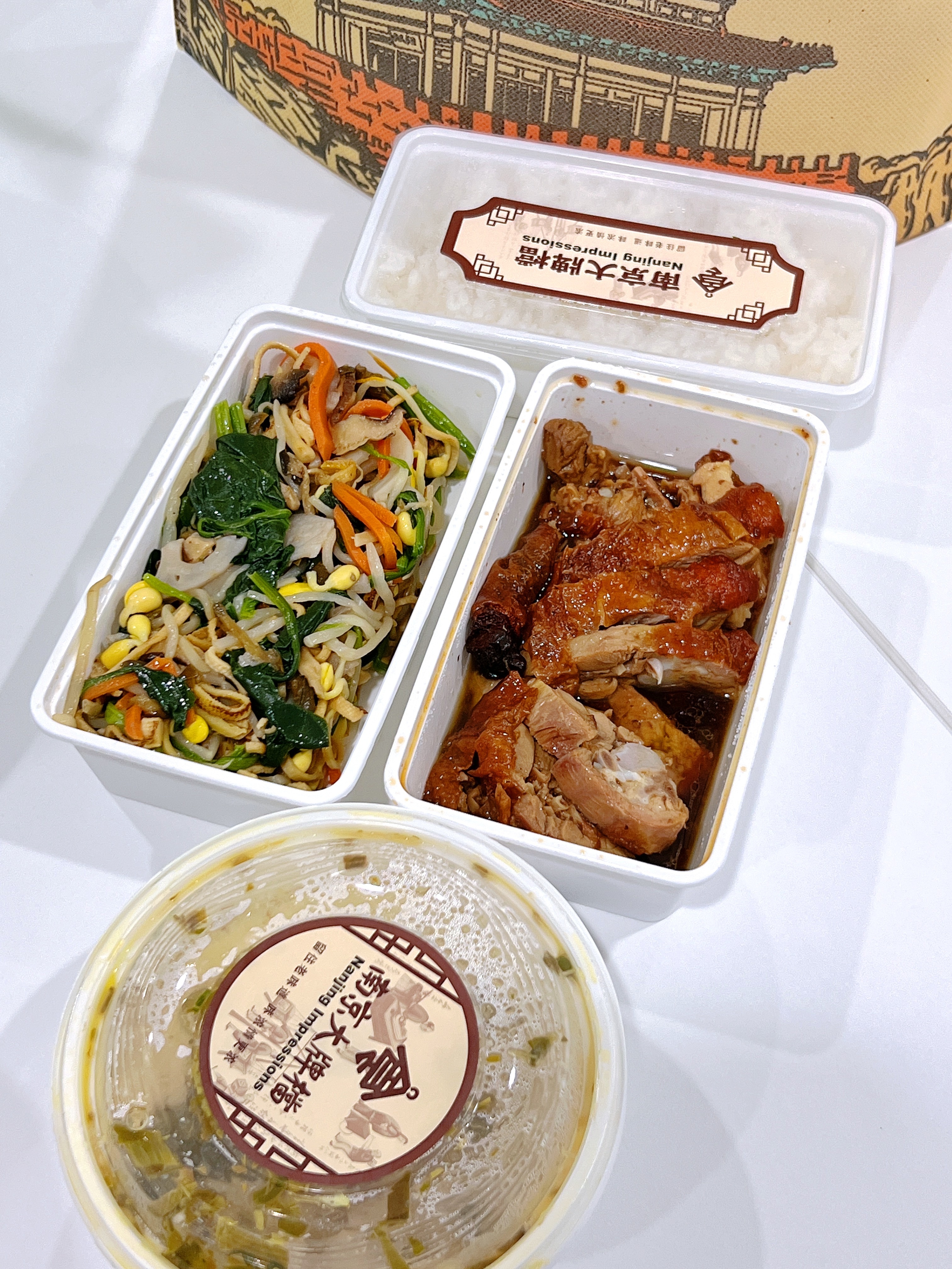今天去饿了么超抢手更便宜春风十里，不如吃进嘴里！开春进步，就是要猛猛炫饭！而且南