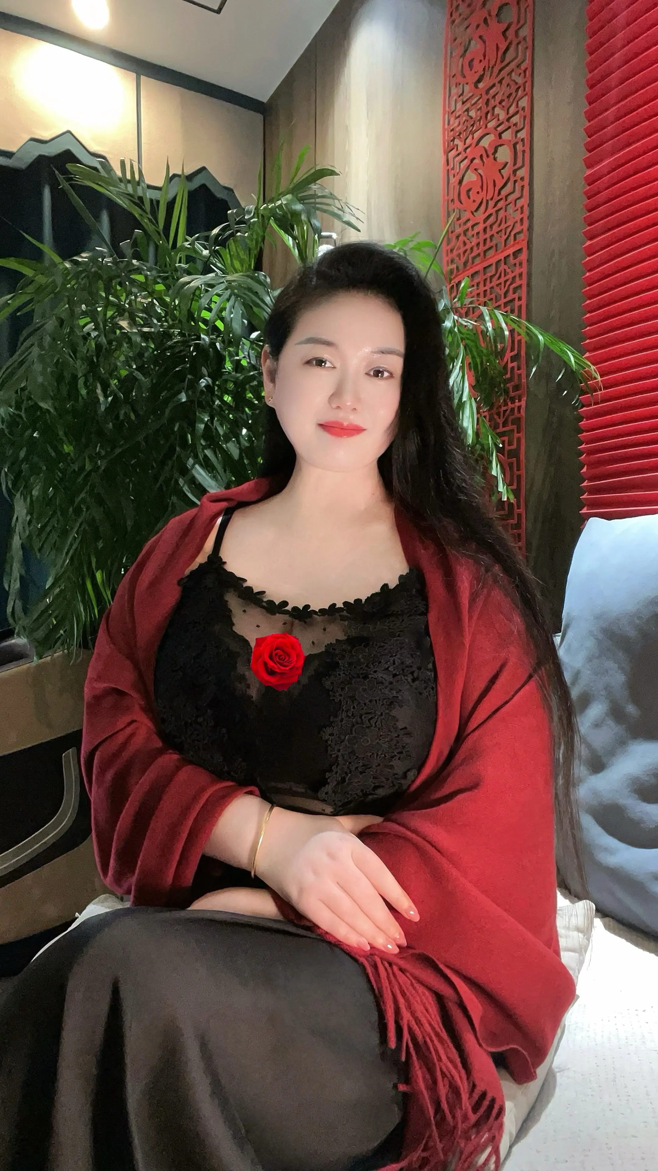 爱而不得，得而不惜，放而不舍，舍而不甘，终归一生，全是遗憾……