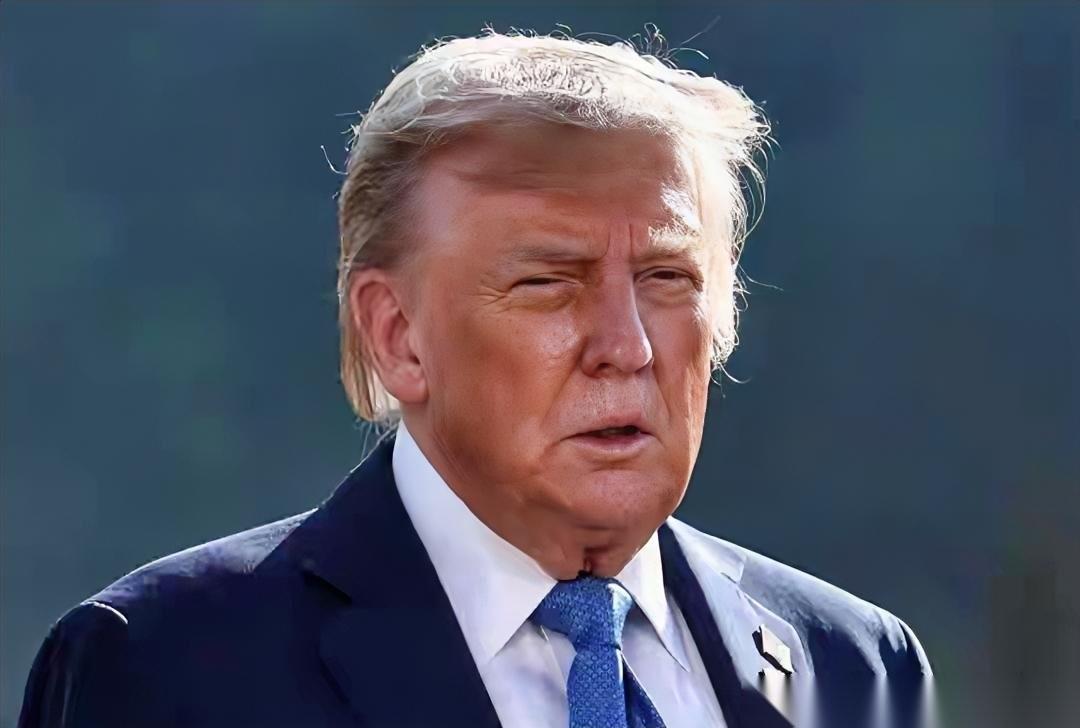 美国陷入了墙倒众人推的局面！特朗普表示：我记下了！
继西班牙、土耳其和意大利之后