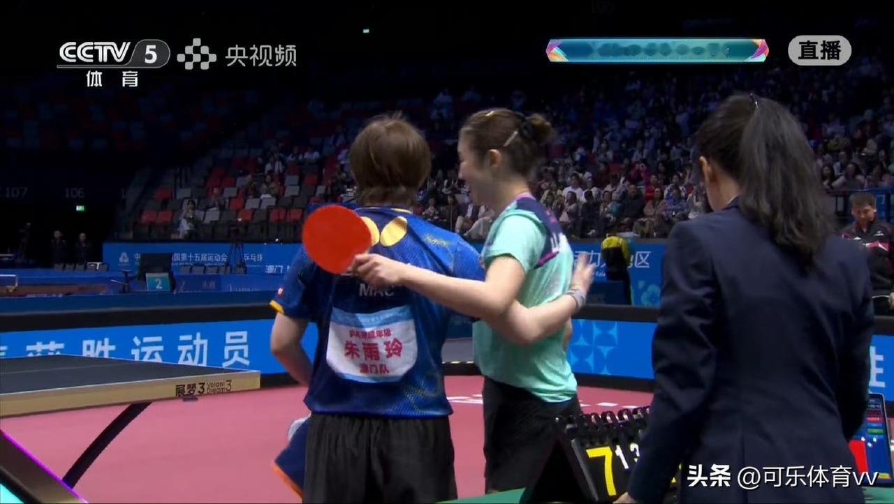 陈梦和朱雨玲，这场铜牌赛打得太动人了！最终陈梦4-1赢下比赛，比分咬得很紧实，每