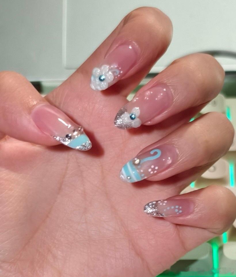 💅🏻37999【皖a】甲片+微建构+手绘+捏花1.6张，爽 