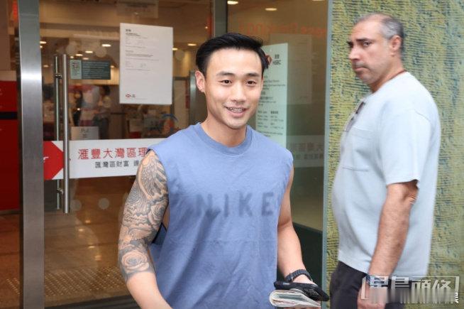 蔡卓妍林俊贤已在泰国举行婚礼 据港媒，蔡卓妍、林俊贤早前已在泰国秘密举行婚礼，全