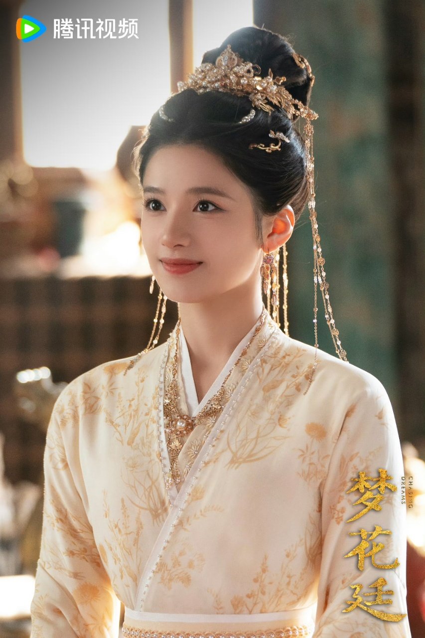 陈哲远张婧仪梦花廷好欲好撩张婧仪陈哲远梦花廷新剧照 谁懂这张剧照的含金量！好期待